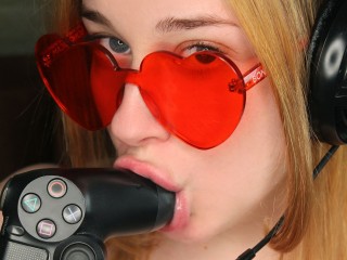 Super Sexy Camgirl AleksaMillis Sexy Strip Show & Vibrator Play Broadcasting Now